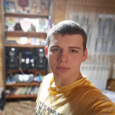 Максим Богатов